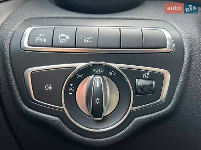 Черный Мерседес GLC-Class Coupe, объемом двигателя 2.99 л и пробегом 253 тыс. км за 39900 $, фото 19 на Automoto.ua