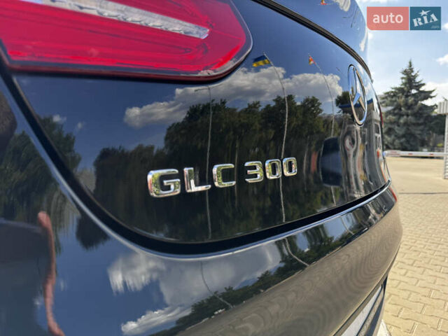 Черный Мерседес GLC-Class Coupe, объемом двигателя 2 л и пробегом 97 тыс. км за 37300 $, фото 15 на Automoto.ua