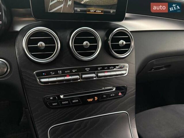 Чорний Мерседес GLC-Class Coupe, об'ємом двигуна 2.14 л та пробігом 176 тис. км за 38990 $, фото 22 на Automoto.ua