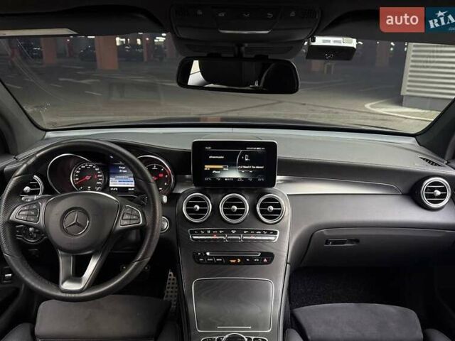 Чорний Мерседес GLC-Class Coupe, об'ємом двигуна 2.14 л та пробігом 176 тис. км за 38990 $, фото 24 на Automoto.ua