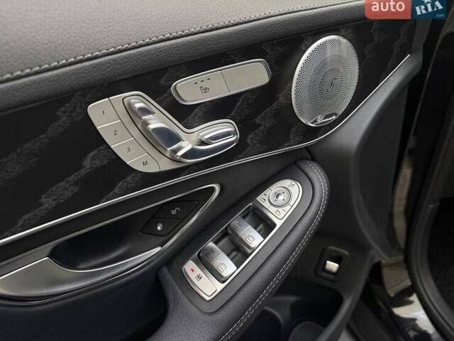 Чорний Мерседес GLC-Class Coupe, об'ємом двигуна 2.14 л та пробігом 176 тис. км за 38990 $, фото 10 на Automoto.ua