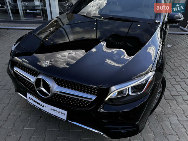 Черный Мерседес GLC-Class Coupe, объемом двигателя 2 л и пробегом 97 тыс. км за 37300 $, фото 3 на Automoto.ua