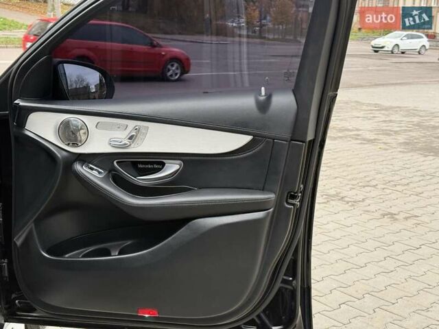 Черный Мерседес GLC-Class Coupe, объемом двигателя 2.2 л и пробегом 124 тыс. км за 38500 $, фото 11 на Automoto.ua