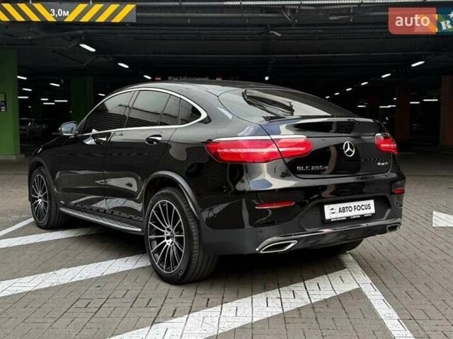 Чорний Мерседес GLC-Class Coupe, об'ємом двигуна 2.14 л та пробігом 176 тис. км за 38990 $, фото 4 на Automoto.ua