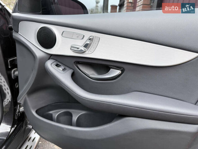 Черный Мерседес GLC-Class Coupe, объемом двигателя 2.14 л и пробегом 89 тыс. км за 36900 $, фото 25 на Automoto.ua