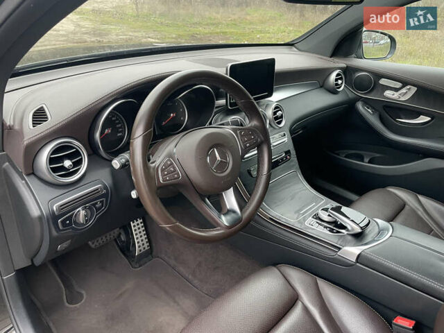 Черный Мерседес GLC-Class Coupe, объемом двигателя 2.14 л и пробегом 111 тыс. км за 39000 $, фото 13 на Automoto.ua
