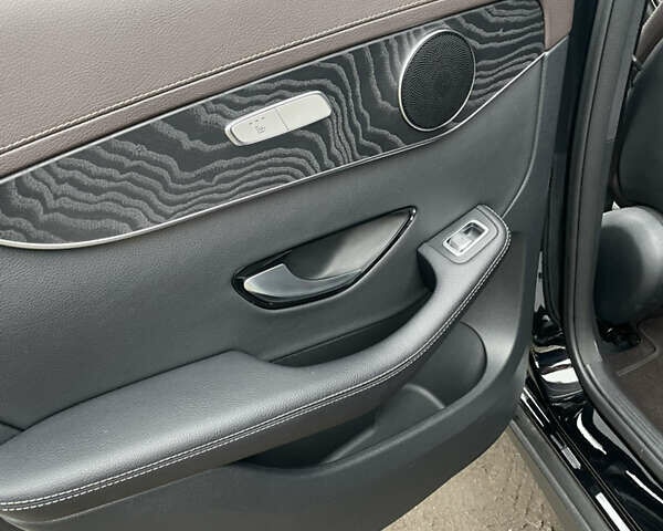 Черный Мерседес GLC-Class Coupe, объемом двигателя 2.14 л и пробегом 111 тыс. км за 39000 $, фото 14 на Automoto.ua