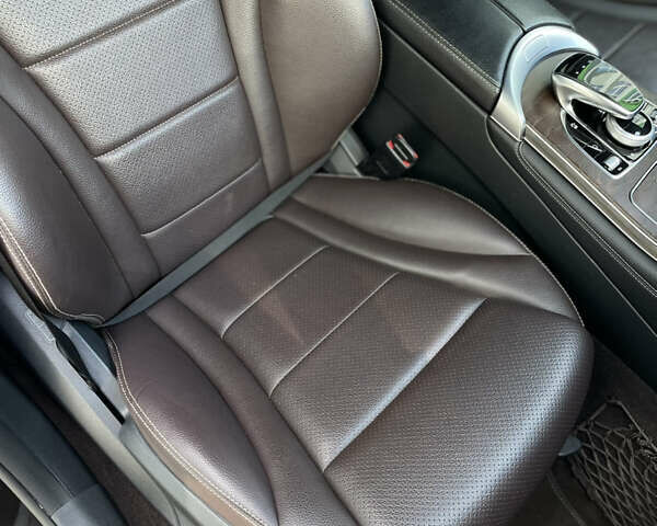 Черный Мерседес GLC-Class Coupe, объемом двигателя 1.99 л и пробегом 114 тыс. км за 33000 $, фото 23 на Automoto.ua