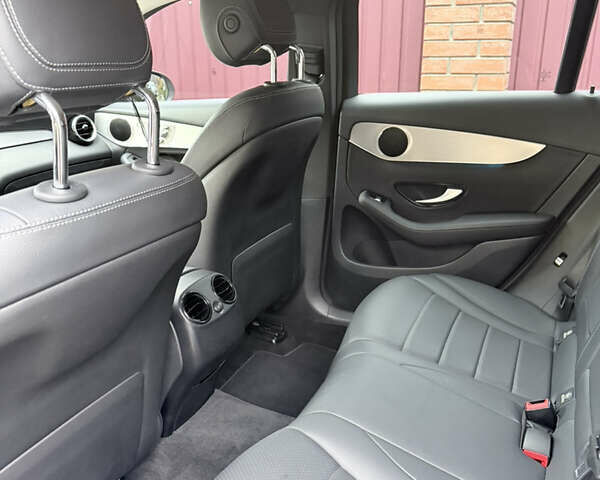 Черный Мерседес GLC-Class Coupe, объемом двигателя 2.14 л и пробегом 89 тыс. км за 36900 $, фото 21 на Automoto.ua