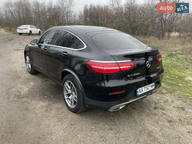 Черный Мерседес GLC-Class Coupe, объемом двигателя 2.14 л и пробегом 111 тыс. км за 39000 $, фото 4 на Automoto.ua