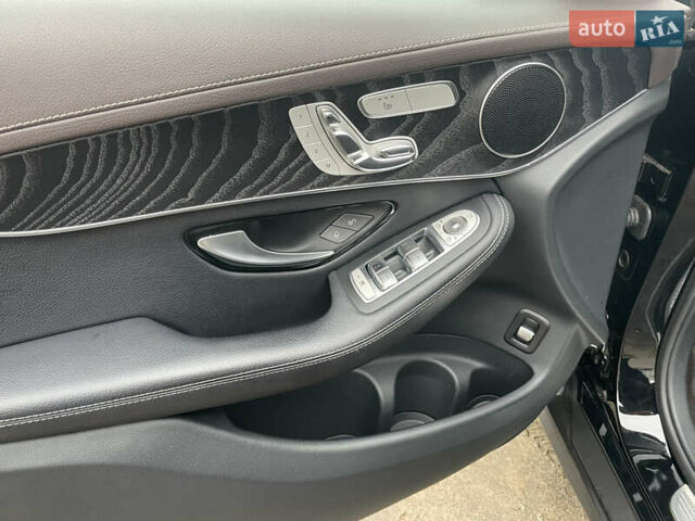 Черный Мерседес GLC-Class Coupe, объемом двигателя 2.14 л и пробегом 111 тыс. км за 39000 $, фото 12 на Automoto.ua