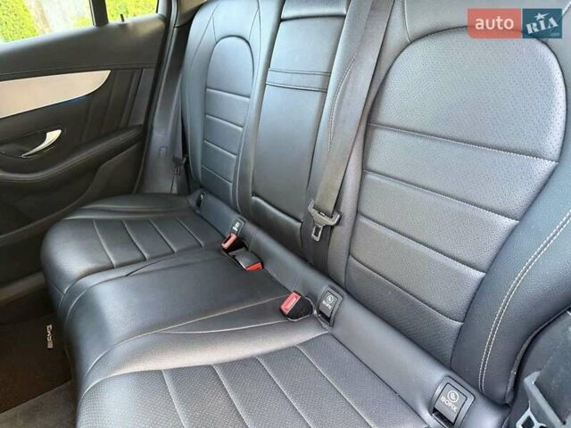 Черный Мерседес GLC-Class Coupe, объемом двигателя 1.99 л и пробегом 150 тыс. км за 44000 $, фото 9 на Automoto.ua