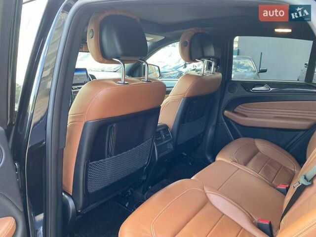 Черный Мерседес GLC-Class Coupe, объемом двигателя 3 л и пробегом 61 тыс. км за 55800 $, фото 23 на Automoto.ua