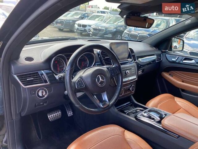 Черный Мерседес GLC-Class Coupe, объемом двигателя 3 л и пробегом 61 тыс. км за 55800 $, фото 12 на Automoto.ua