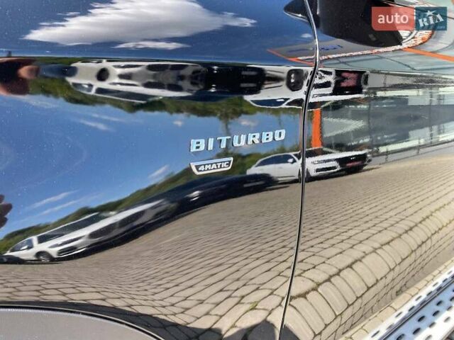 Черный Мерседес GLC-Class Coupe, объемом двигателя 3 л и пробегом 61 тыс. км за 55800 $, фото 3 на Automoto.ua