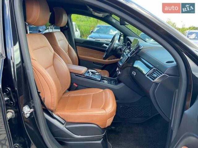 Черный Мерседес GLC-Class Coupe, объемом двигателя 3 л и пробегом 61 тыс. км за 55800 $, фото 26 на Automoto.ua