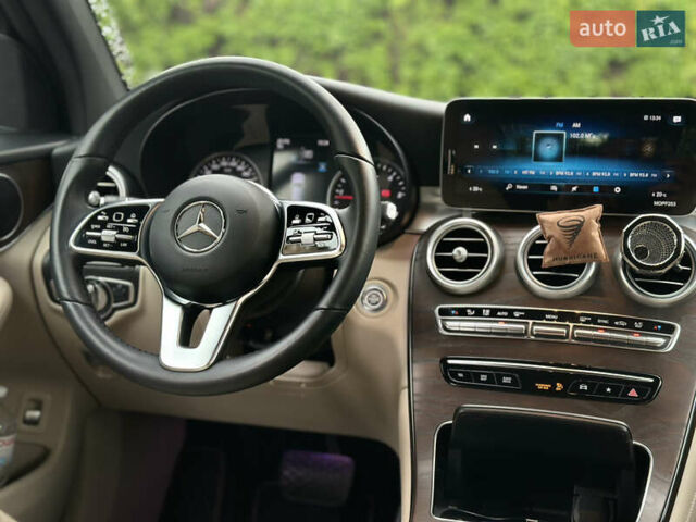 Черный Мерседес GLC-Class Coupe, объемом двигателя 1.95 л и пробегом 52 тыс. км за 45999 $, фото 25 на Automoto.ua