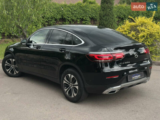 Черный Мерседес GLC-Class Coupe, объемом двигателя 1.95 л и пробегом 52 тыс. км за 45999 $, фото 16 на Automoto.ua