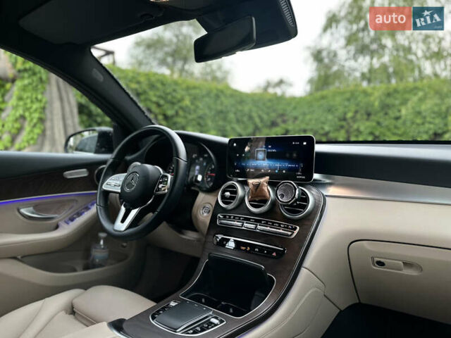 Черный Мерседес GLC-Class Coupe, объемом двигателя 1.95 л и пробегом 52 тыс. км за 45999 $, фото 28 на Automoto.ua