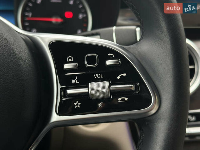 Чорний Мерседес GLC-Class Coupe, об'ємом двигуна 1.95 л та пробігом 52 тис. км за 48200 $, фото 31 на Automoto.ua