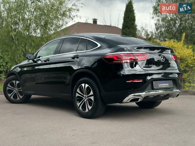 Черный Мерседес GLC-Class Coupe, объемом двигателя 1.95 л и пробегом 52 тыс. км за 45999 $, фото 15 на Automoto.ua