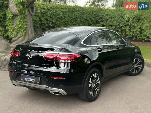 Чорний Мерседес GLC-Class Coupe, об'ємом двигуна 1.95 л та пробігом 52 тис. км за 48200 $, фото 10 на Automoto.ua