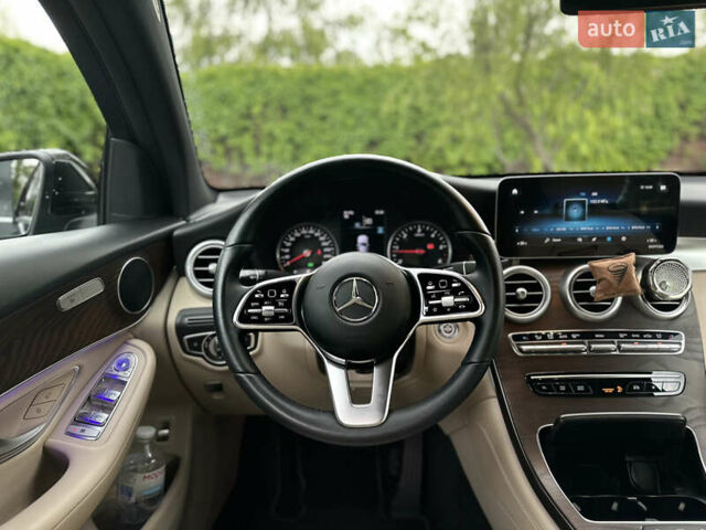 Чорний Мерседес GLC-Class Coupe, об'ємом двигуна 1.95 л та пробігом 52 тис. км за 48200 $, фото 27 на Automoto.ua