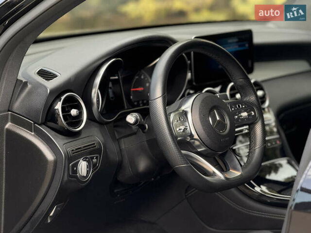 Черный Мерседес GLC-Class Coupe, объемом двигателя 1.95 л и пробегом 103 тыс. км за 45000 $, фото 31 на Automoto.ua