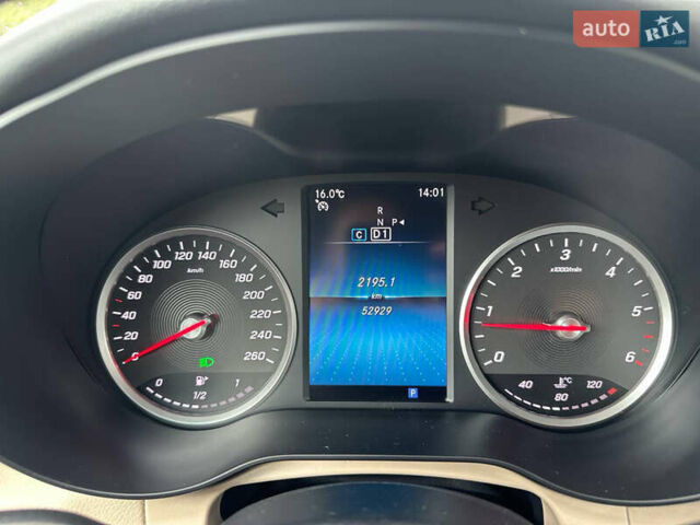 Чорний Мерседес GLC-Class Coupe, об'ємом двигуна 1.95 л та пробігом 52 тис. км за 48200 $, фото 35 на Automoto.ua