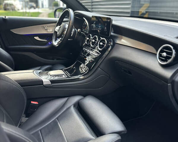 Черный Мерседес GLC-Class Coupe, объемом двигателя 2.93 л и пробегом 81 тыс. км за 54500 $, фото 35 на Automoto.ua
