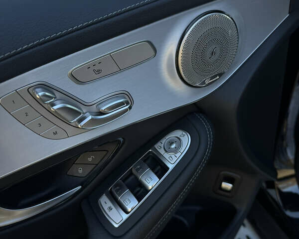 Чорний Мерседес GLC-Class Coupe, об'ємом двигуна 2.93 л та пробігом 88 тис. км за 49499 $, фото 13 на Automoto.ua