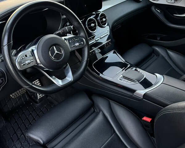 Чорний Мерседес GLC-Class Coupe, об'ємом двигуна 2.93 л та пробігом 88 тис. км за 49499 $, фото 10 на Automoto.ua
