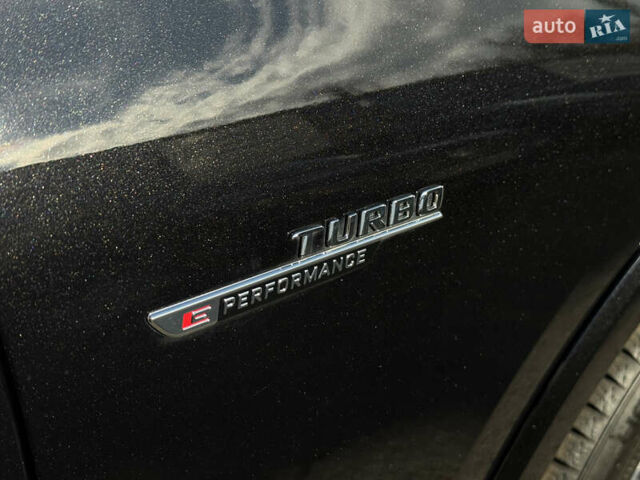 Мерседес GLC-Class Coupe 2024 у Києві на Automoto.ua Чорний Мерседес GLC-Class Coupe, об'ємом двигуна 2 л та пробігом 19 тис. км за 129999 $, фото 80 на Automoto.ua