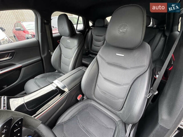 Мерседес GLC-Class Coupe 2024 у Києві на Automoto.ua Чорний Мерседес GLC-Class Coupe, об'ємом двигуна 2 л та пробігом 19 тис. км за 129999 $, фото 18 на Automoto.ua