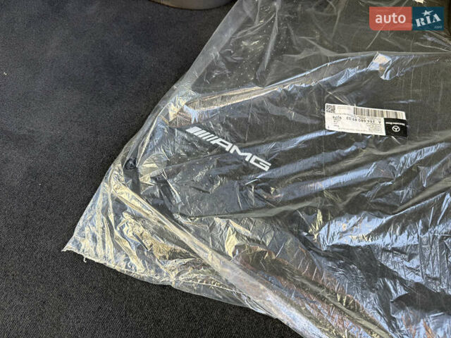 Мерседес GLC-Class Coupe 2024 у Києві на Automoto.ua Чорний Мерседес GLC-Class Coupe, об'ємом двигуна 2 л та пробігом 19 тис. км за 129999 $, фото 53 на Automoto.ua