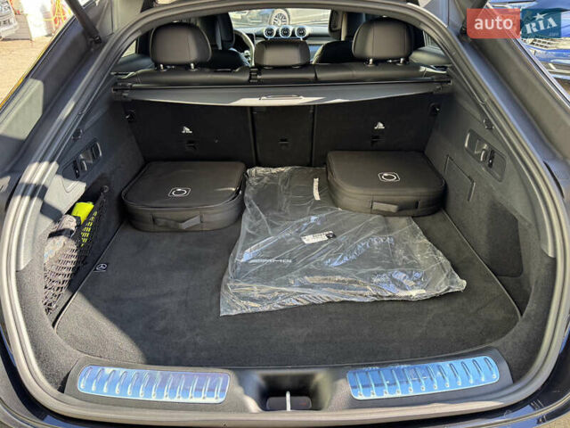 Мерседес GLC-Class Coupe 2024 у Києві на Automoto.ua Чорний Мерседес GLC-Class Coupe, об'ємом двигуна 2 л та пробігом 19 тис. км за 129999 $, фото 51 на Automoto.ua