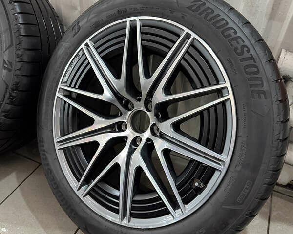 Мерседес GLC-Class Coupe 2024 у Києві на Automoto.ua Чорний Мерседес GLC-Class Coupe, об'ємом двигуна 2 л та пробігом 19 тис. км за 129999 $, фото 102 на Automoto.ua