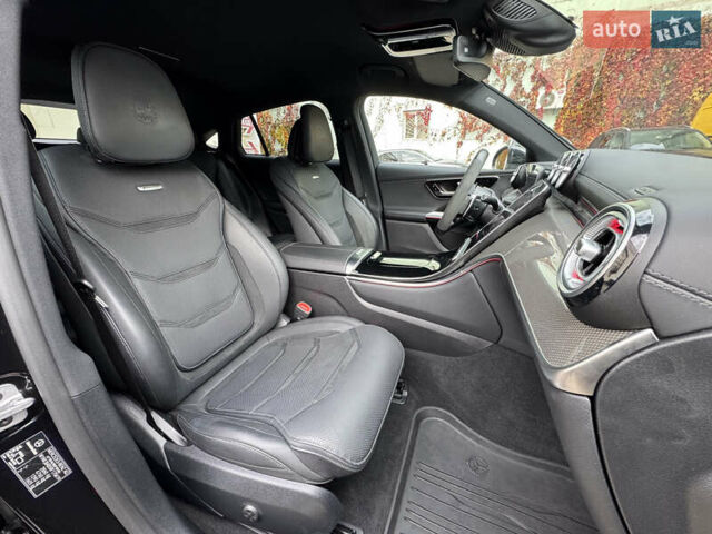 Мерседес GLC-Class Coupe 2024 у Києві на Automoto.ua Чорний Мерседес GLC-Class Coupe, об'ємом двигуна 2 л та пробігом 19 тис. км за 129999 $, фото 33 на Automoto.ua