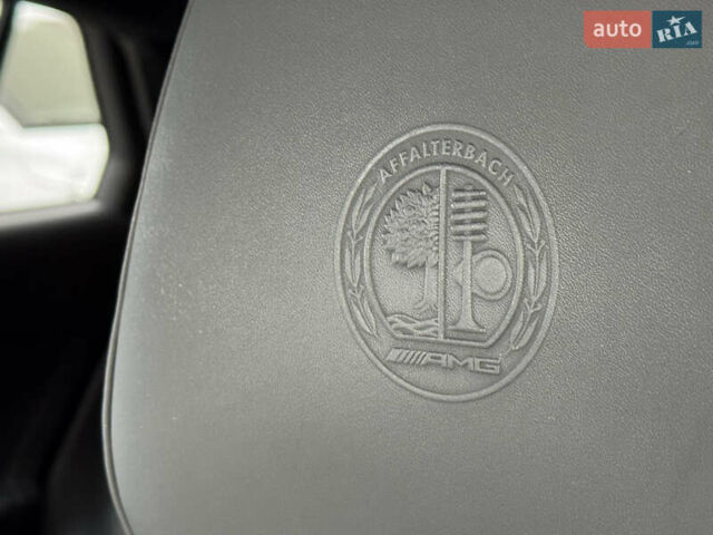 Мерседес GLC-Class Coupe 2024 у Києві на Automoto.ua Чорний Мерседес GLC-Class Coupe, об'ємом двигуна 2 л та пробігом 19 тис. км за 129999 $, фото 20 на Automoto.ua