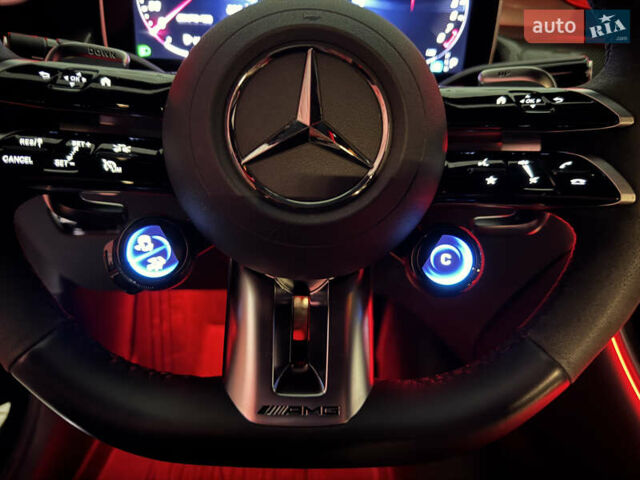 Мерседес GLC-Class Coupe 2024 у Києві на Automoto.ua Чорний Мерседес GLC-Class Coupe, об'ємом двигуна 2 л та пробігом 19 тис. км за 129999 $, фото 43 на Automoto.ua