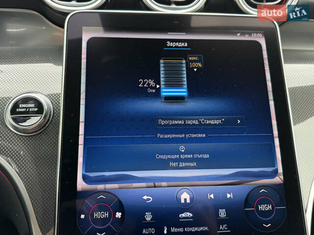 Мерседес GLC-Class Coupe 2024 у Києві на Automoto.ua Чорний Мерседес GLC-Class Coupe, об'ємом двигуна 2 л та пробігом 19 тис. км за 129999 $, фото 71 на Automoto.ua