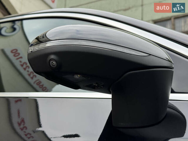 Мерседес GLC-Class Coupe 2024 у Києві на Automoto.ua Чорний Мерседес GLC-Class Coupe, об'ємом двигуна 2 л та пробігом 19 тис. км за 129999 $, фото 107 на Automoto.ua