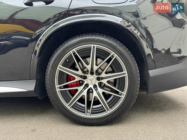 Мерседес GLC-Class Coupe 2024 у Києві на Automoto.ua Чорний Мерседес GLC-Class Coupe, об'ємом двигуна 2 л та пробігом 19 тис. км за 129999 $, фото 93 на Automoto.ua