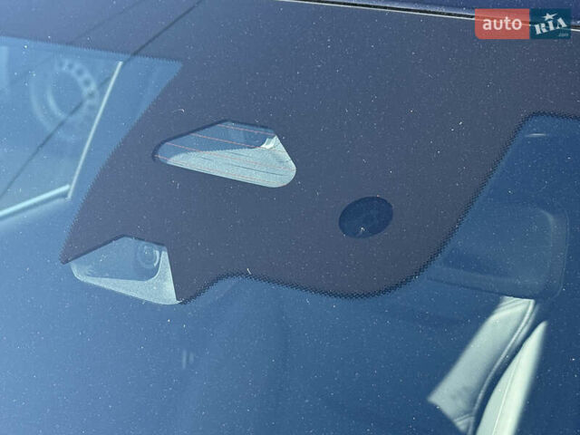 Мерседес GLC-Class Coupe 2024 у Києві на Automoto.ua Чорний Мерседес GLC-Class Coupe, об'ємом двигуна 2 л та пробігом 19 тис. км за 129999 $, фото 91 на Automoto.ua