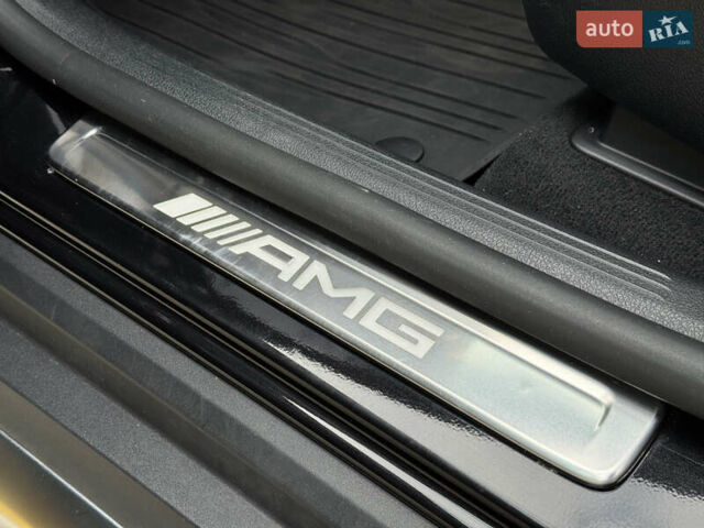 Мерседес GLC-Class Coupe 2024 у Києві на Automoto.ua Чорний Мерседес GLC-Class Coupe, об'ємом двигуна 2 л та пробігом 19 тис. км за 129999 $, фото 15 на Automoto.ua