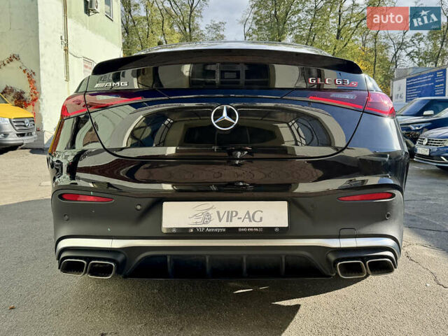 Мерседес GLC-Class Coupe 2024 у Києві на Automoto.ua Чорний Мерседес GLC-Class Coupe, об'ємом двигуна 2 л та пробігом 19 тис. км за 129999 $, фото 5 на Automoto.ua