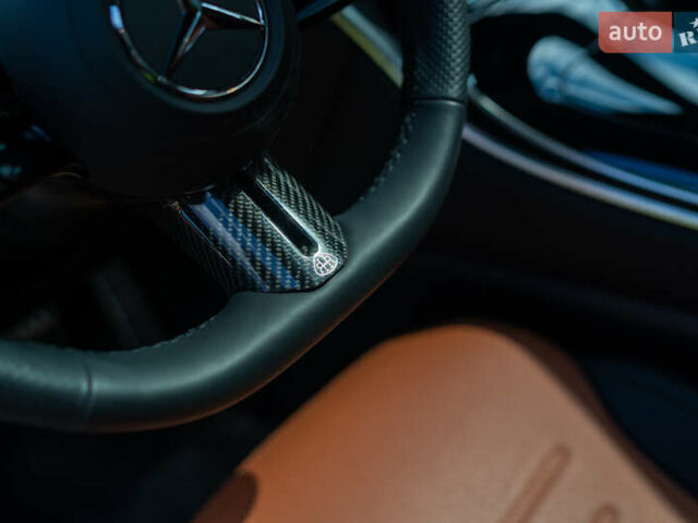 Чорний Мерседес GLC-Class Coupe, об'ємом двигуна 1.99 л та пробігом 1 тис. км за 87268 $, фото 6 на Automoto.ua