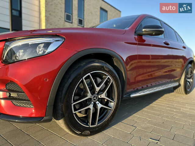 Красный Мерседес GLC-Class Coupe, объемом двигателя 2.14 л и пробегом 65 тыс. км за 43000 $, фото 5 на Automoto.ua