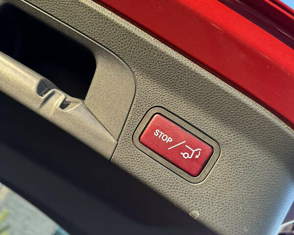 Красный Мерседес GLC-Class Coupe, объемом двигателя 2.14 л и пробегом 65 тыс. км за 43000 $, фото 23 на Automoto.ua