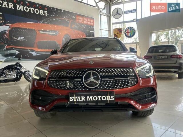 Червоний Мерседес GLC-Class Coupe, об'ємом двигуна 1.99 л та пробігом 80 тис. км за 42500 $, фото 6 на Automoto.ua